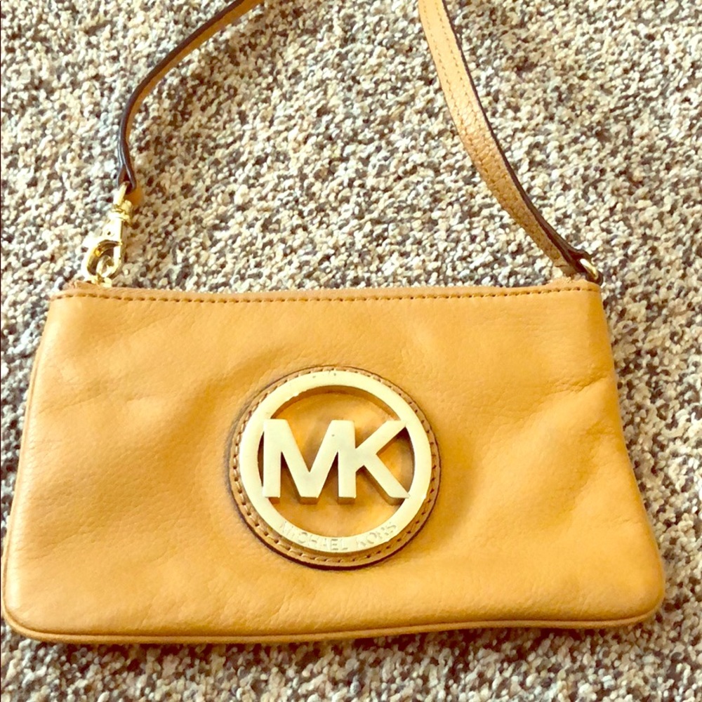 Authentic Michael Kors wristlet